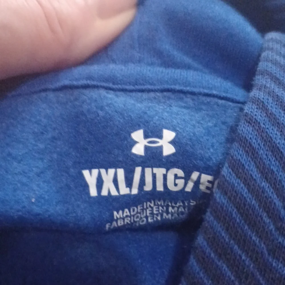 Under Armour blue stripe hoodie size youth xl